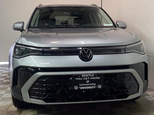 Pyrite Silver Metallic 2026 Volkswagen Taos 1.5T SEL