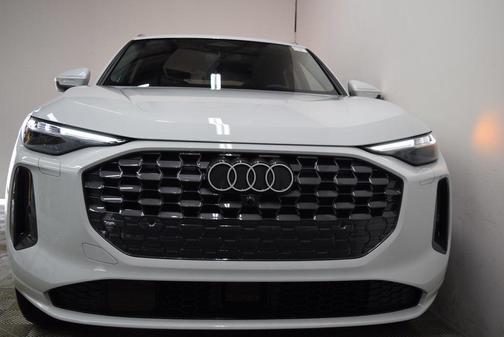 2025 Audi Q5 2.0T Premium Plus