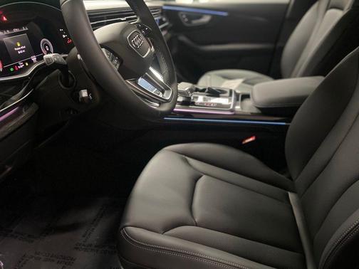 Black Metallic 2026 Audi Q7 55 Premium Plus