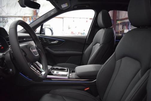 2025 Audi Q7 55 Prestige