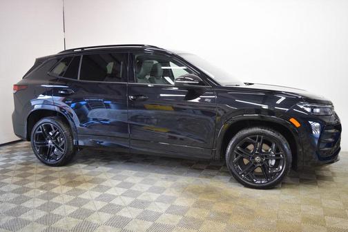 2025 Volkswagen Tiguan 2.0T SE R-Line Black 4MOTION