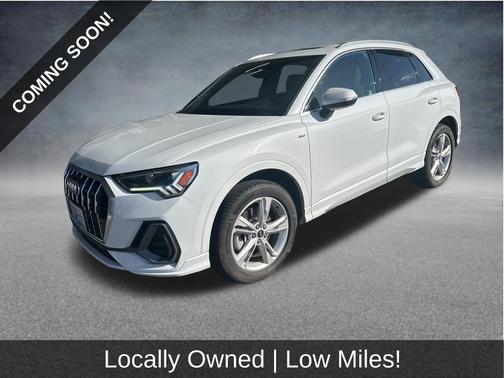Glacier White Metallic 2024 Audi Q3 45 S line Premium Plus