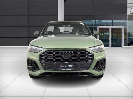 2024 Audi Q5 45 S line Prestige