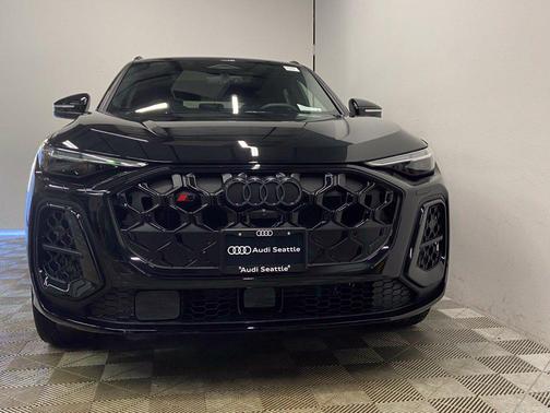 Black Metallic 2026 Audi SQ5 3.0T Prestige