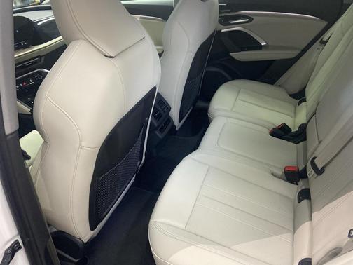 2025 Audi Q5 2.0T Premium Plus