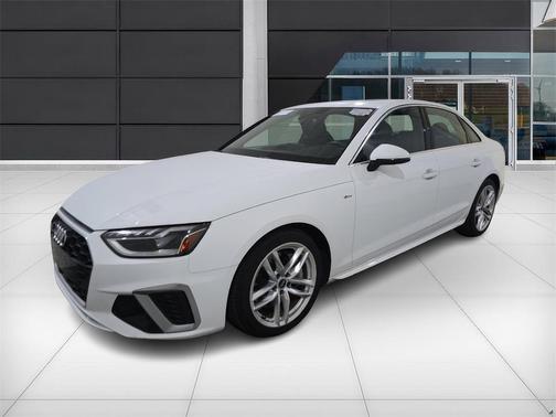 2022 Audi A4 45 S line Premium Plus