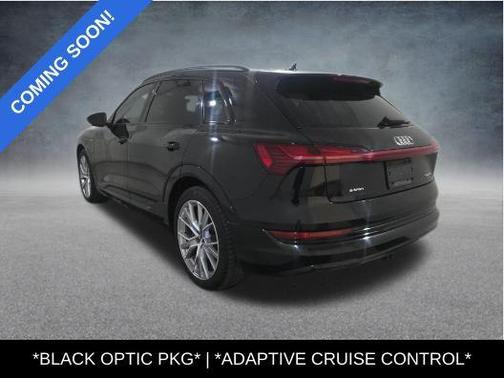 2021 Audi e-tron Prestige
