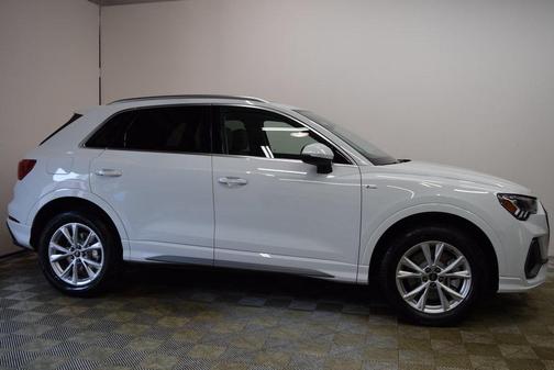 2025 Audi Q3 45 S line Premium Plus