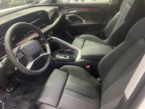 2025 Audi Q5 2.0T Premium Plus