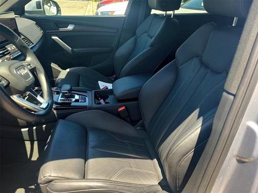 2023 Audi Q5 45 S line Premium Plus