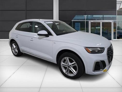 2022 Audi Q5 e 55 S line Premium Plus