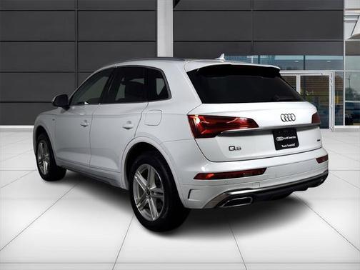 2022 Audi Q5 e 55 S line Premium Plus