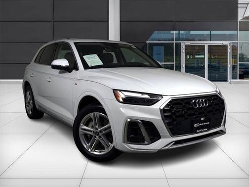 2022 Audi Q5 e 55 S line Premium Plus