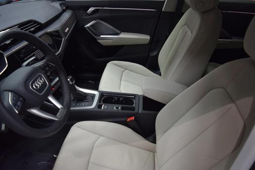 2025 Audi Q3 45 S line Premium Plus