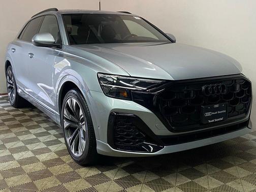 Satellite Silver 2026 Audi Q8 55 Prestige