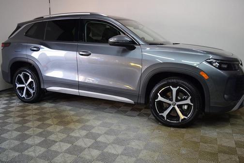 2025 Volkswagen Tiguan 2.0T SE 4MOTION