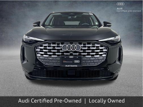 Mythos Black Metallic 2025 Audi Q5 2.0T Premium