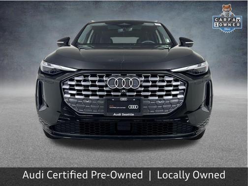 Mythos Black Metallic 2025 Audi Q5 2.0T Premium