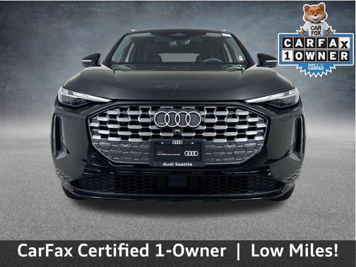 Mythos Black Metallic 2025 Audi Q5 2.0T Premium