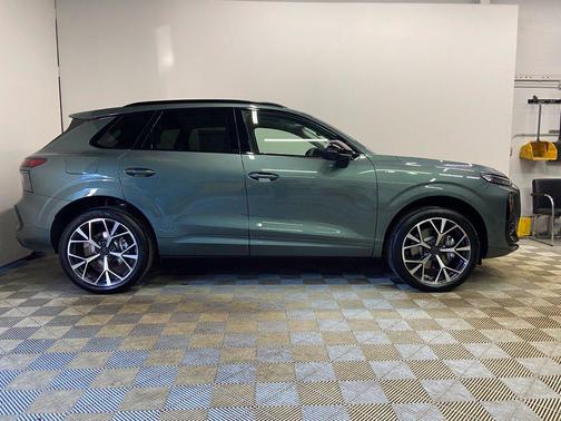 Sage Green Metallic 2026 Audi Q3 S line