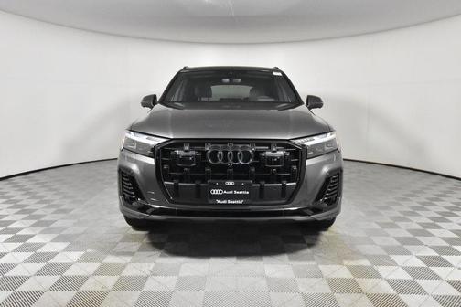 2025 Audi Q7 55 Prestige