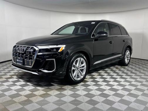 2026 Audi Q7 55 Premium Plus