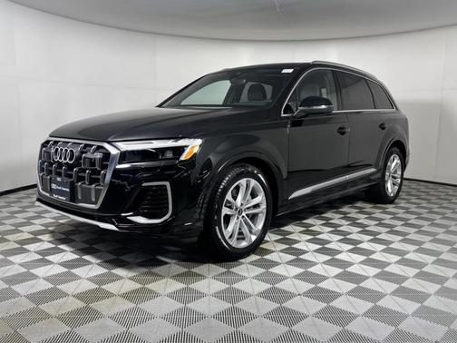 2026 Audi Q7 55 Premium Plus