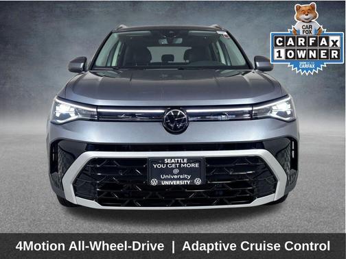 Platinum Gray Metallic 2025 Volkswagen Taos 1.5T SEL