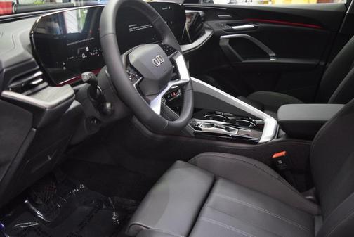 2025 Audi Q5 2.0T Premium Plus
