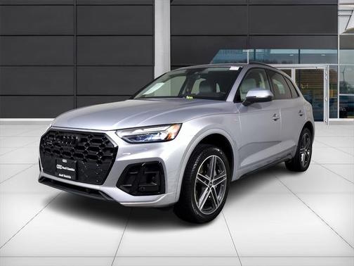 2022 Audi Q5 e 55 S line Premium Plus