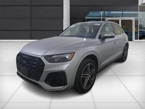 2022 Audi Q5 e 55 S line Premium Plus