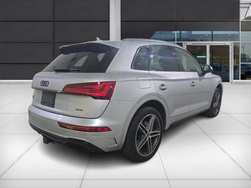 2022 Audi Q5 e 55 S line Premium Plus