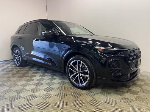 Black Metallic 2026 Audi Q5 2.0T Prestige