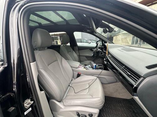 2019 Audi Q7 55 Prestige