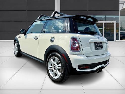 2013 MINI Hardtop Base