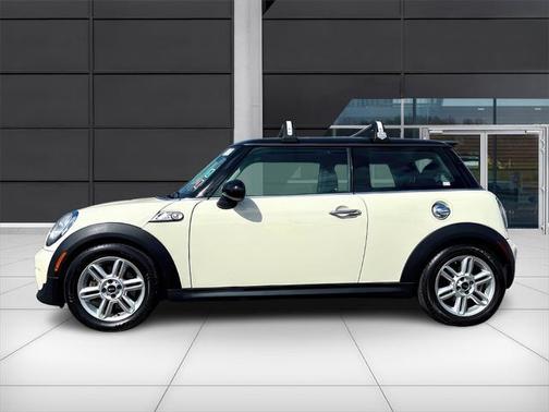 2013 MINI Hardtop Base