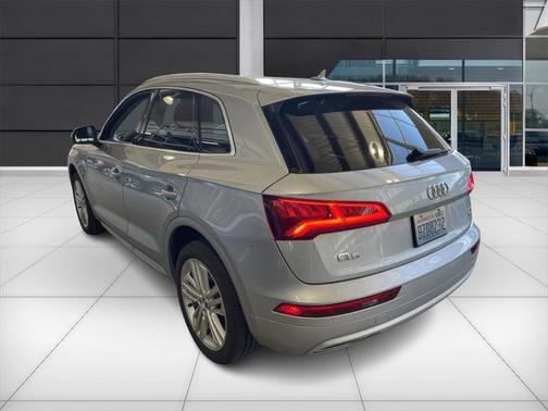 2018 Audi Q5 2.0T Premium Plus