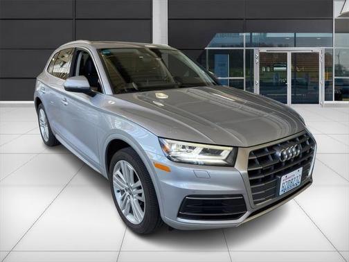 2018 Audi Q5 2.0T Premium Plus