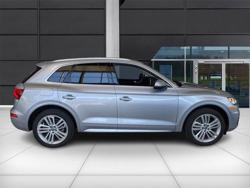 2018 Audi Q5 2.0T Premium Plus