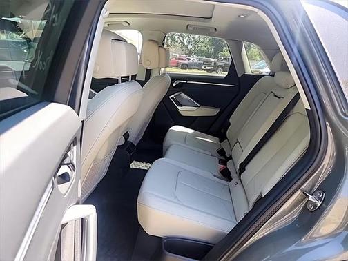 2022 Audi Q3 45 S line Premium Plus