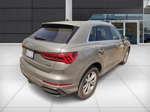 2022 Audi Q3 45 S line Premium Plus