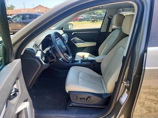 2022 Audi Q3 45 S line Premium Plus