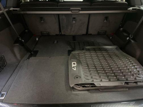 2026 Audi Q7 55 Premium Plus