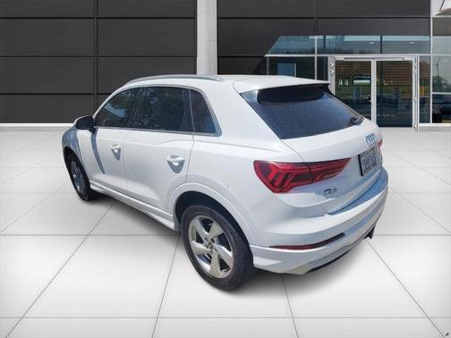 2022 Audi Q3 40 Premium Plus