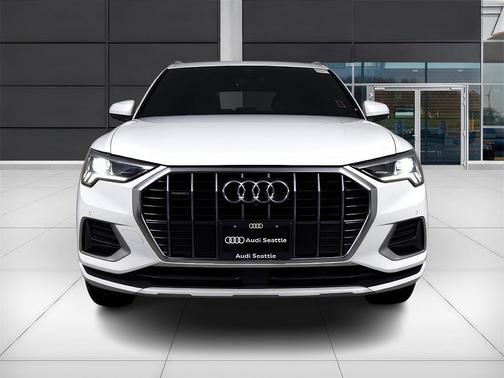 2022 Audi Q3 40 Premium Plus