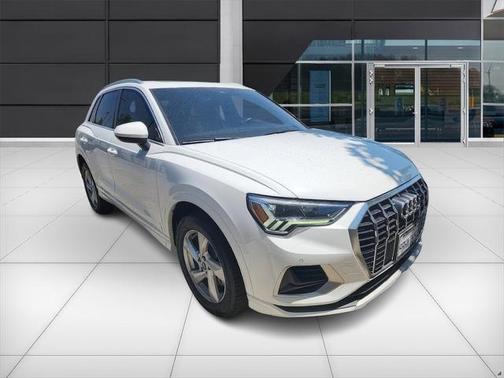 2022 Audi Q3 40 Premium Plus