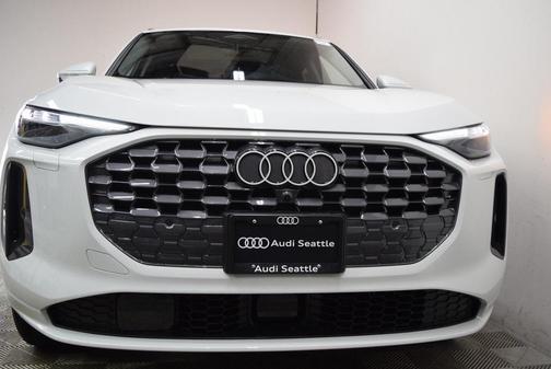 2025 Audi Q5 2.0T Premium Plus