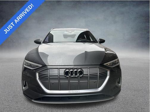 2019 Audi e-tron Prestige