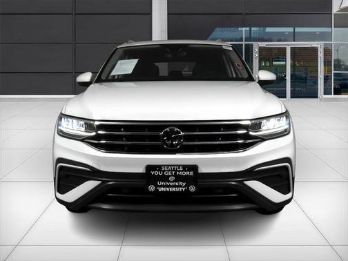 2024 Volkswagen Tiguan 2.0T SE 4MOTION