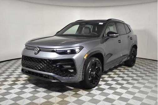 2025 Volkswagen Tiguan 2.0T SE R-Line Black 4MOTION